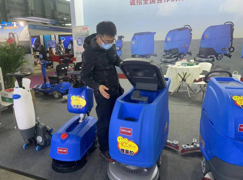 玉林坦洁洗地机公司致力于电动洗地机的生产、销售和服务百家
