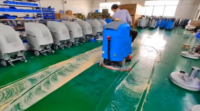 玉林2023年还在用人工的物业保洁不妨试试洗地机吧